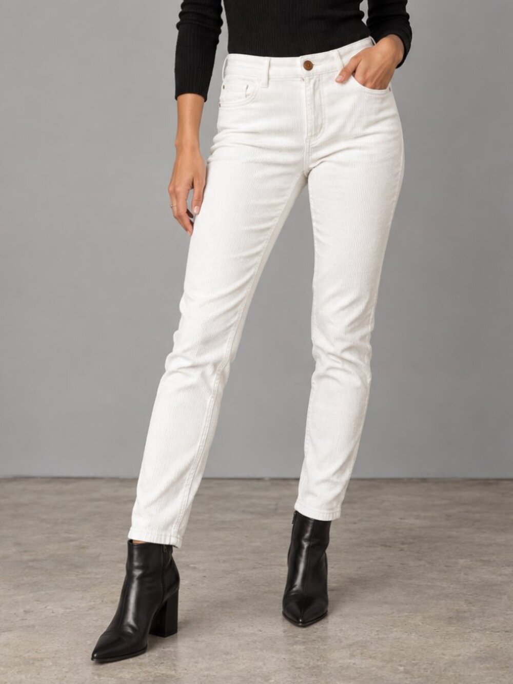 LOFT Modern Skinny White Fine Wale Corduroy Stretch Pants Size 4 EUC